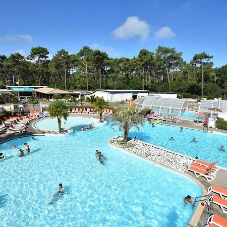 Parque de Campismo Mobil Les Viviers 8 Personnes Lège-Cap-Ferret