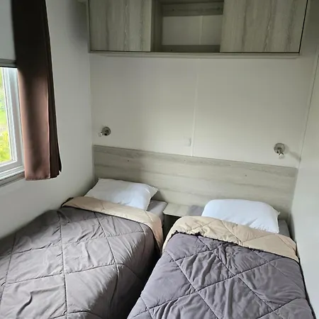 Campsite Mobil Les Viviers 8 Personnes