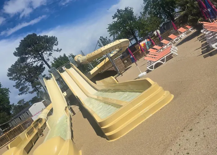 Mobil Les Viviers 8 Personnes Campingplads