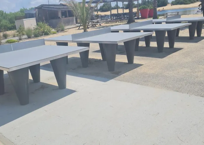 Mobil Les Viviers 8 Personnes Campingplatz